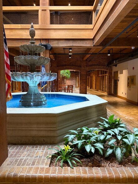 More Photos Of 171 Church St, Charleston Office For Sale