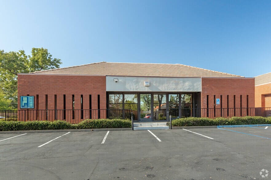 More Photos Of 3609 Mission Ave, Carmichael Medical For Sale