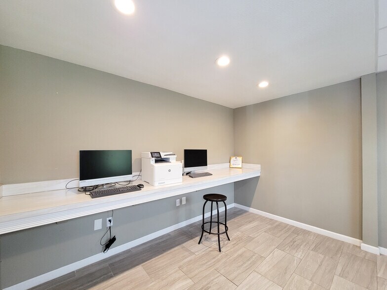 More Photos Of 1501 Poole Ave, Port Arthur Apartments For Sale