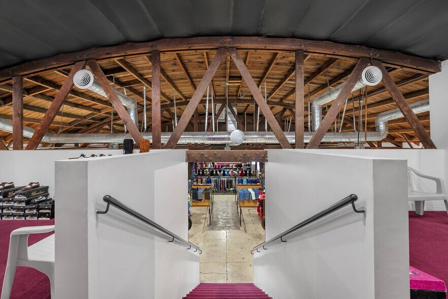 More Photos Of 5018 Lankershim Blvd, North Hollywood General Retail For Sale