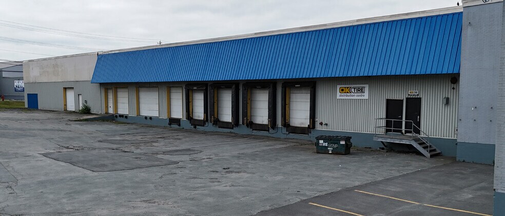 More Photos Of 21 Mccurdy Av, Dartmouth Distribution For Lease