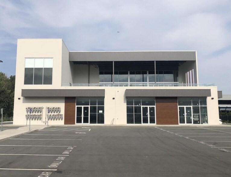 More Photos Of 1779 Clearbrook Rd, Abbotsford Office For Sale