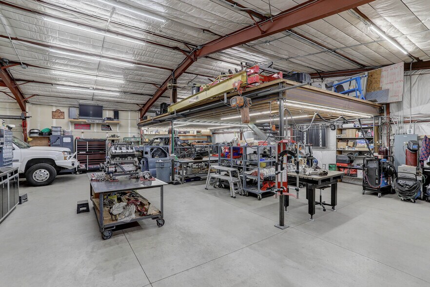 More Photos Of 920 W Mississippi Ave, Denver Warehouse For Sale