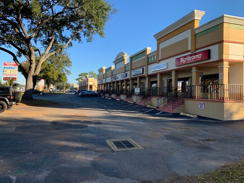 More Photos Of 28801-28829 US Hwy 19 N, Clearwater Storefront For Sale