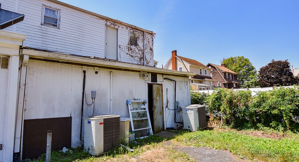 More Photos Of 623 Sligo Ave, Silver Spring Storefront Retail Residential For Sale