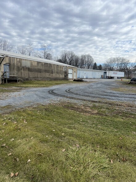 More Photos Of 105 Curtis st, Richland Warehouse For Sale