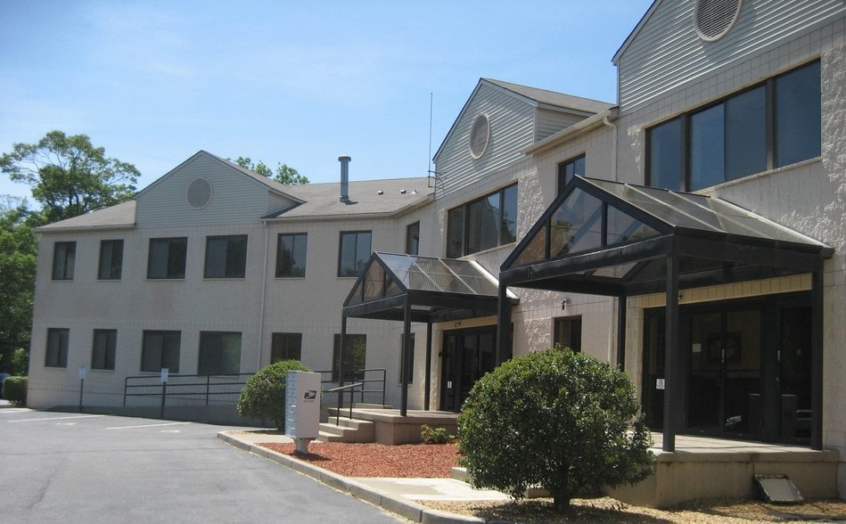 More Photos Of 200 Centerville Rd, Warwick Office Residential For Lease