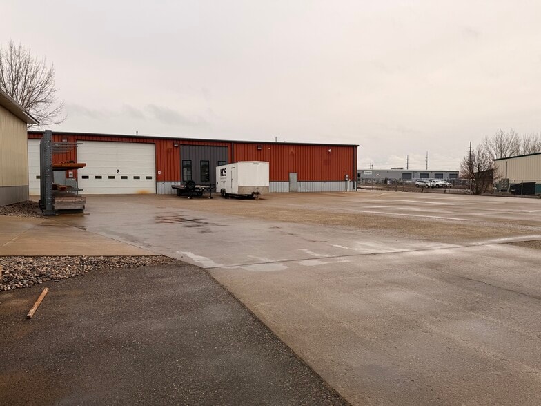 More Photos Of 5936 53rd Ave, Fargo Warehouse For Sale