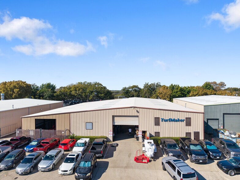 More Photos Of 4931 Grisham Dr, Rowlett Warehouse For Sale