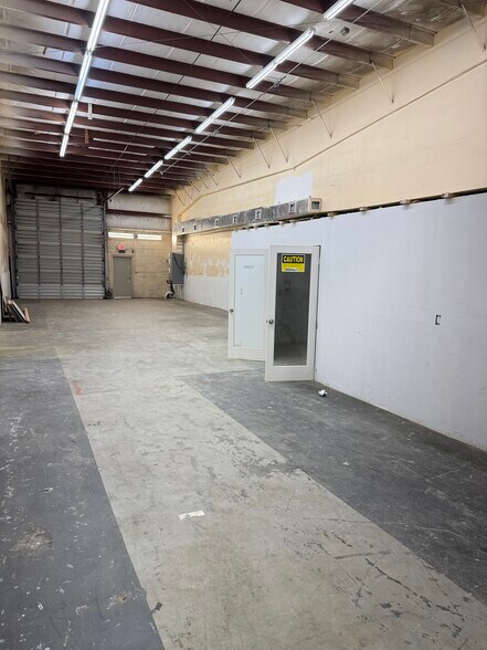 More Photos Of 290 SW 12th Ave, Pompano Beach Warehouse For Lease