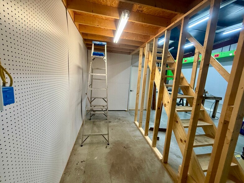 More Photos Of 1438 E Oak St, Fernandina Beach Service For Lease