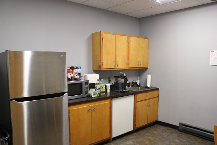 More Photos Of 2703 Geryville Pike, Pennsburg Warehouse For Sale