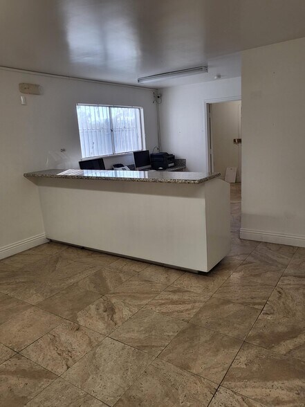 More Photos Of 100 S Jones Blvd, Las Vegas Office For Lease