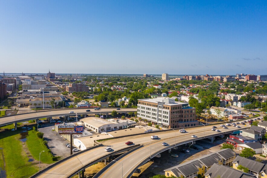 More Photos Of 677 King St, Charleston Office For Lease