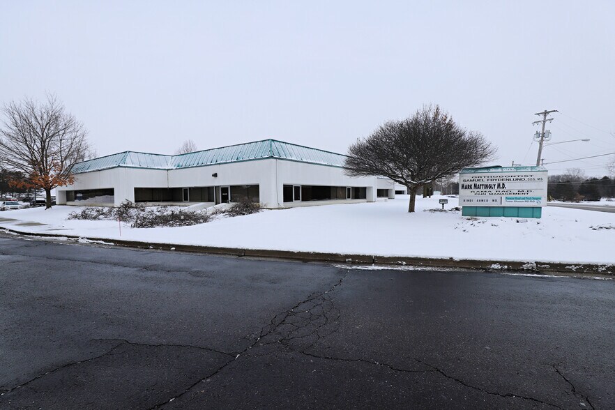 More Photos Of G4007 W Court St, Flint Medical For Sale