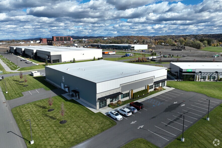 More Photos Of 861 First St, Watervliet Warehouse For Lease