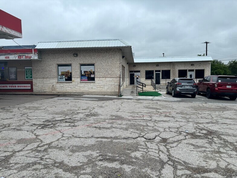 More Photos Of 5617 Mccart Ave, Fort Worth Service Station For Lease