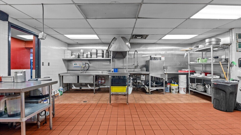 More Photos Of 2839 North Ave, Grand Junction Restaurant For Sale