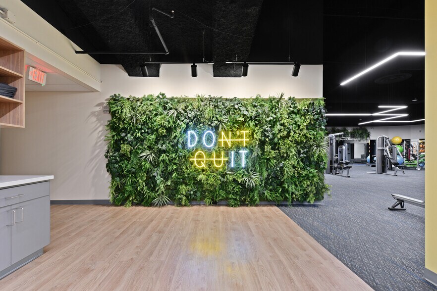 More Photos Of 21 E State St, Columbus Office For Lease