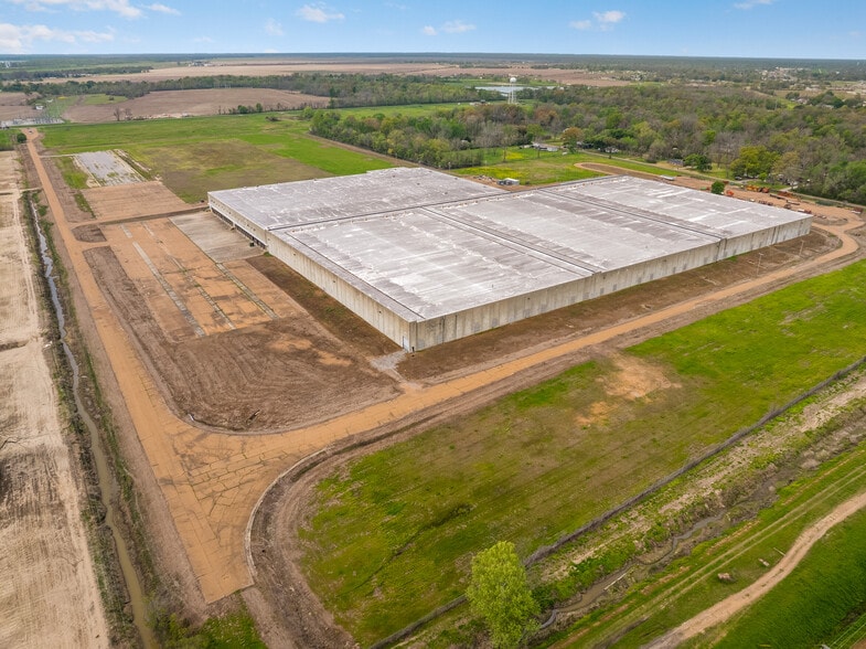 More Photos Of 1 King Timahoe Dr, Vidalia Industrial For Sale
