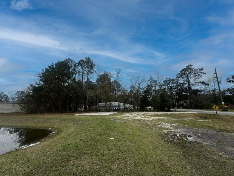 More Photos Of 93 Madison St, Freeport Land For Sale