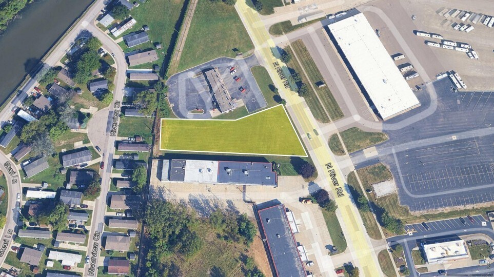 More Photos Of 24550 River Road, Mount Clemens Land For Lease