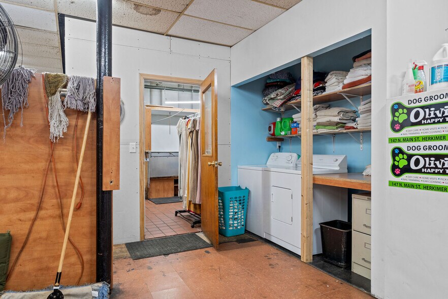 More Photos Of 109-111 Green St, Herkimer Office For Sale