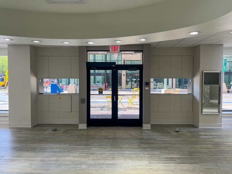 More Photos Of 101 1st Ave SW, Rochester Hotel For Lease