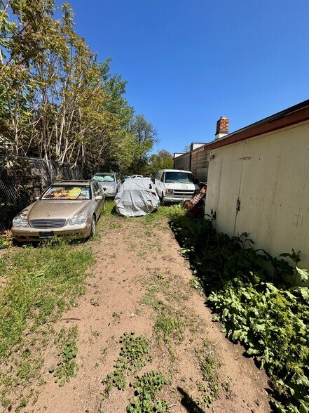 More Photos Of 2301 W 44th Ave, Denver Auto Repair For Sale