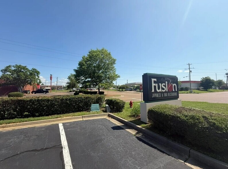 More Photos Of 1002 Treetops Blvd, Flowood Fast Food For Sale