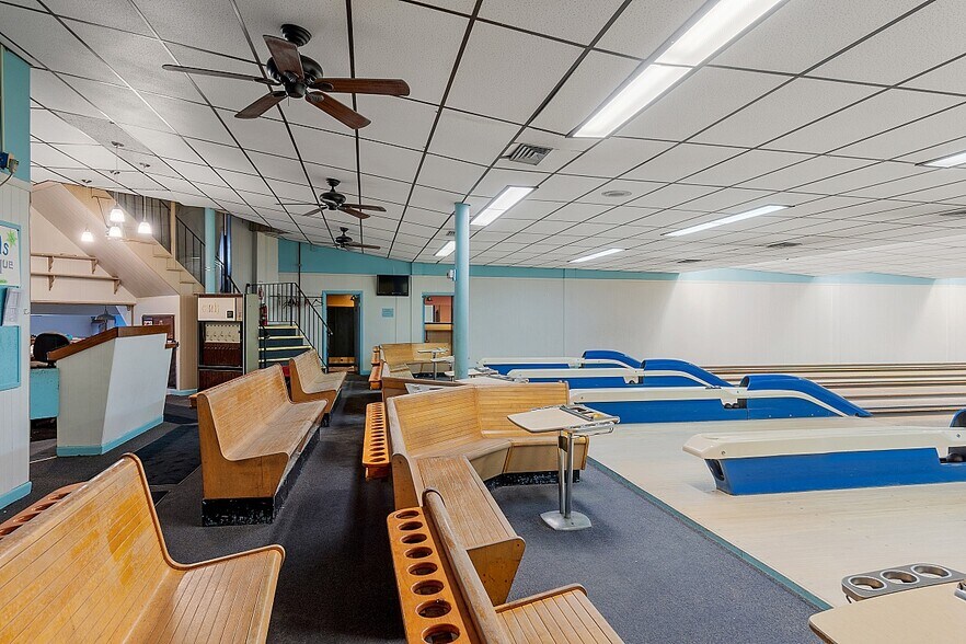 More Photos Of 78 Daniels St, Fitchburg Bowling Alley For Sale