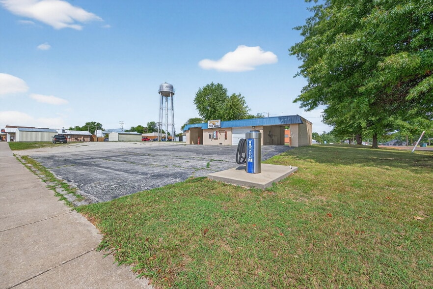 More Photos Of 115 E Booneslick Rd, Jonesburg Carwash For Sale