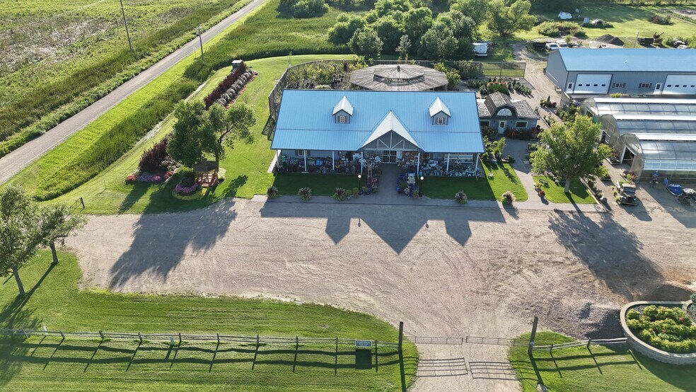 More Photos Of 5659 Dakota Ave S, Huron Garden Center For Sale