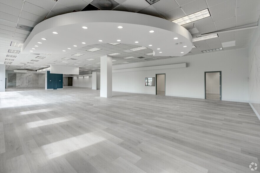 More Photos Of 3500 NW 77th Ct, Doral Warehouse For Sale