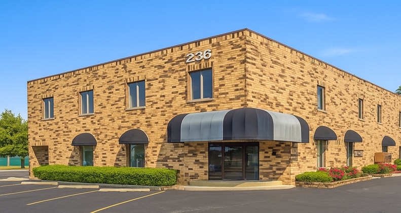 Primary Photo Of 236 W Northwest Hwy, Barrington Storefront Retail Office For Lease
