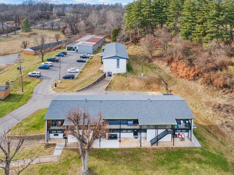 More Photos Of 46 Parkway Pl, Parkersburg Multifamily For Sale