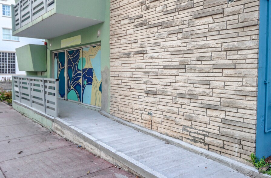 More Photos Of 1446 Ocean Drive #1 & 2, Miami Beach Storefront For Sale