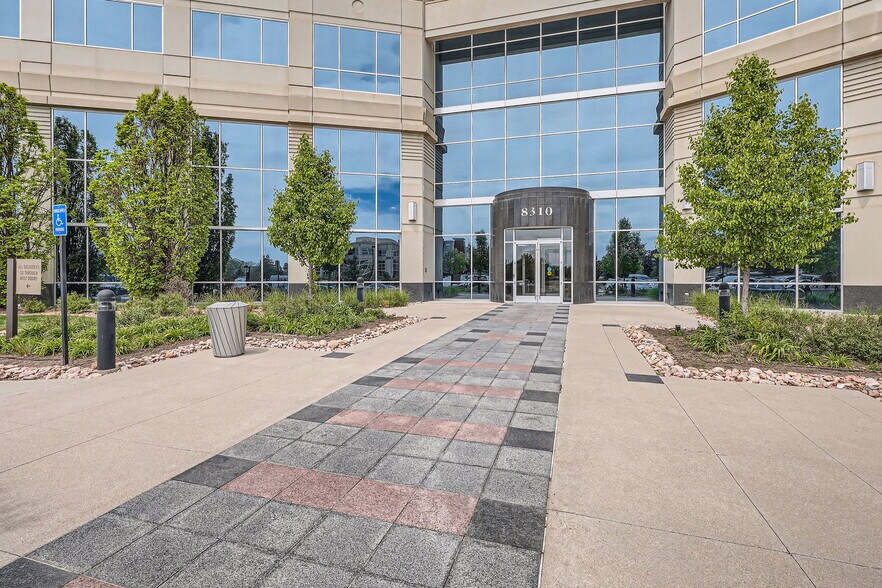 More Photos Of 8310 S Valley Hwy, Englewood Office For Lease