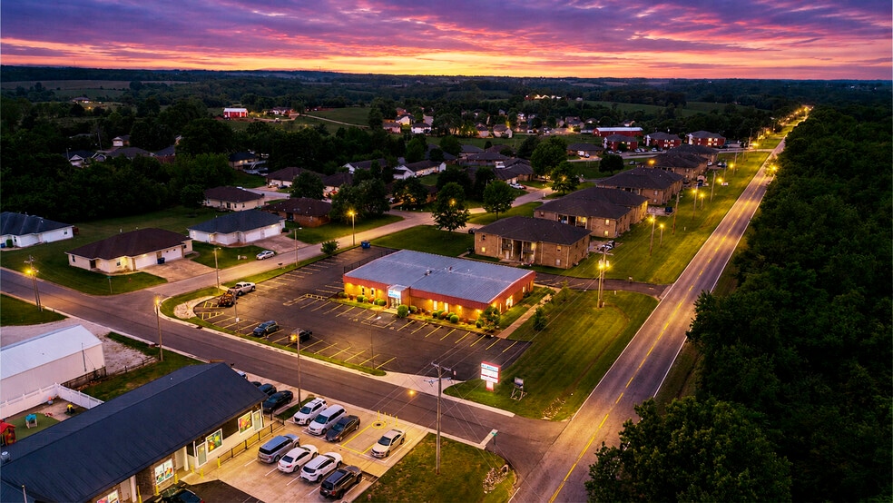 Primary Photo Of 500 W Daniels St, Ozark Office For Sale