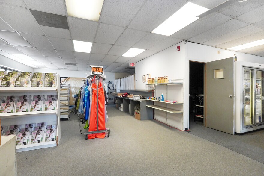 More Photos Of 3058-3062 US-9 Hwy, Old Bridge Storefront For Sale