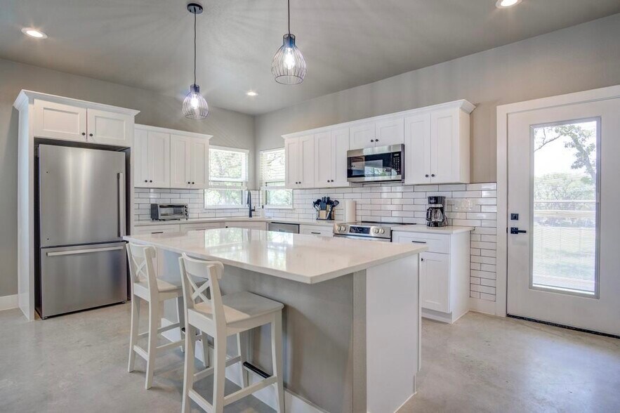 More Photos Of 30652 Oakview Rd, Bulverde Apartments For Sale