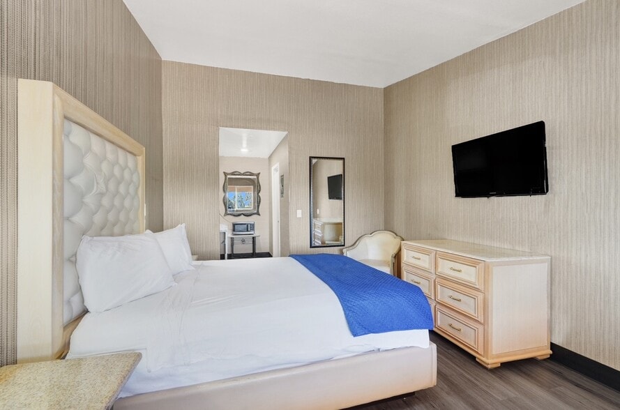 More Photos Of 2855 Fremont St, Las Vegas Hotel For Sale