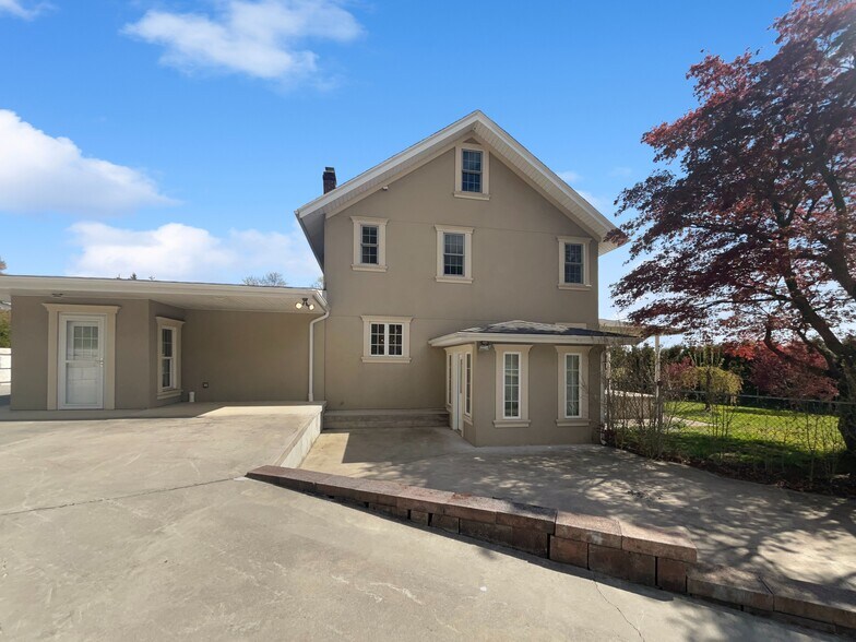 More Photos Of 794 Claremont Ave, Tamaqua General Retail For Sale