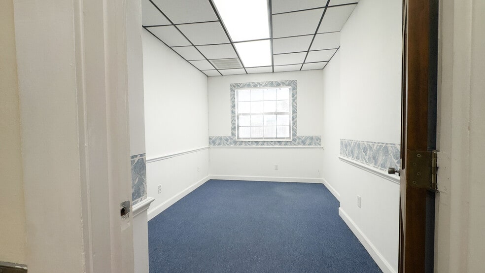 More Photos Of 3612 5th Ave N, Saint Petersburg Office Residential For Lease