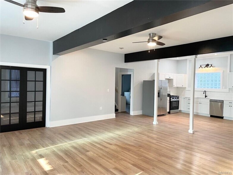 More Photos Of 49 William St, Tonawanda Apartments For Sale