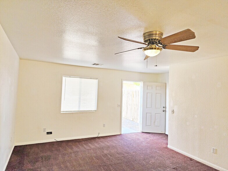 More Photos Of 1951 Teepee Rd, Pahrump Apartments For Sale