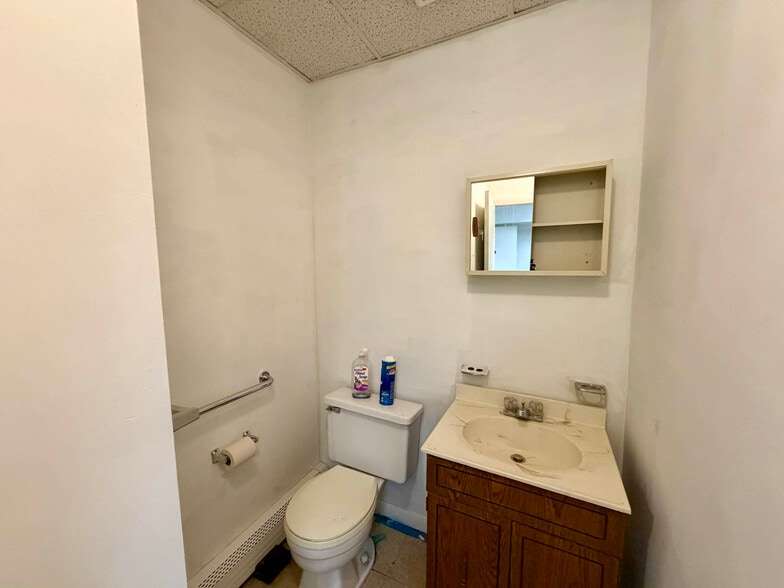 More Photos Of 1137 Light St, Baltimore Storefront Retail Residential For Sale