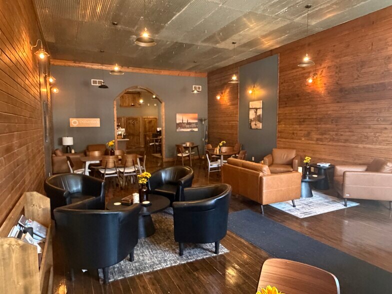 More Photos Of 208 N Oakland Ave, Oakland Storefront Retail Residential For Sale