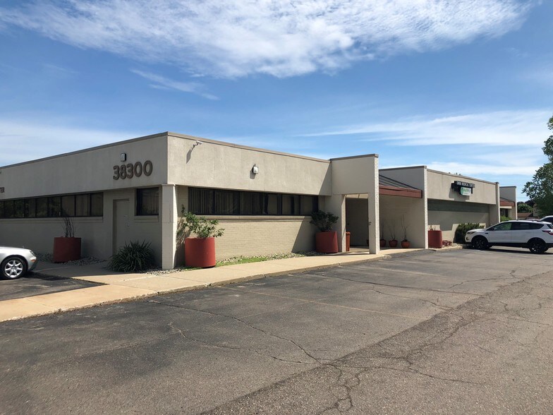 Primary Photo Of 38300 Van Dyke Ave, Sterling Heights Medical For Lease