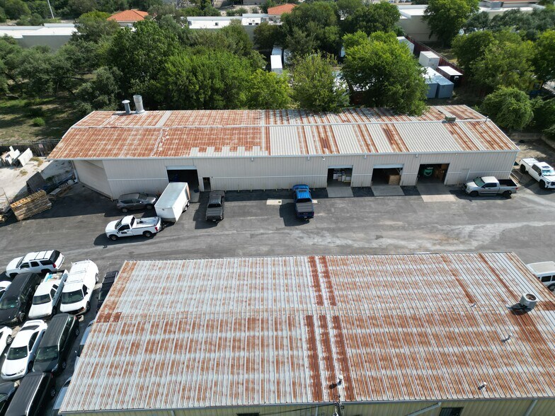 More Photos Of 11116 N Lamar Blvd, Austin Service For Sale